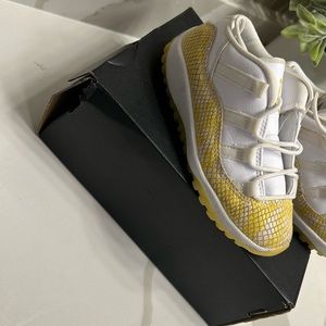 Jordan snake skin retro low toddler
